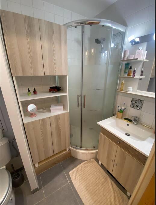 Superbe Appartement Avec Jardin & Jacuzzi - En Face De La Mer Ла Сиота Екстериор снимка